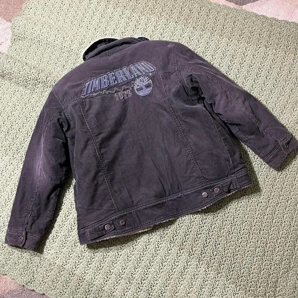 Timberland washed corduroy jacket with a warm fleece lining - Picture 1 of 3